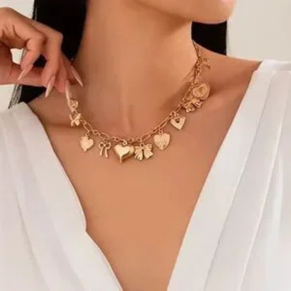 NEW Heirloom Heart Bow Clavicle Choker